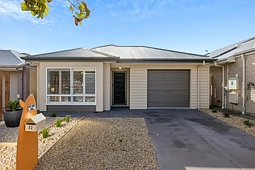 32 Yarr Crescent, Seaford Meadows