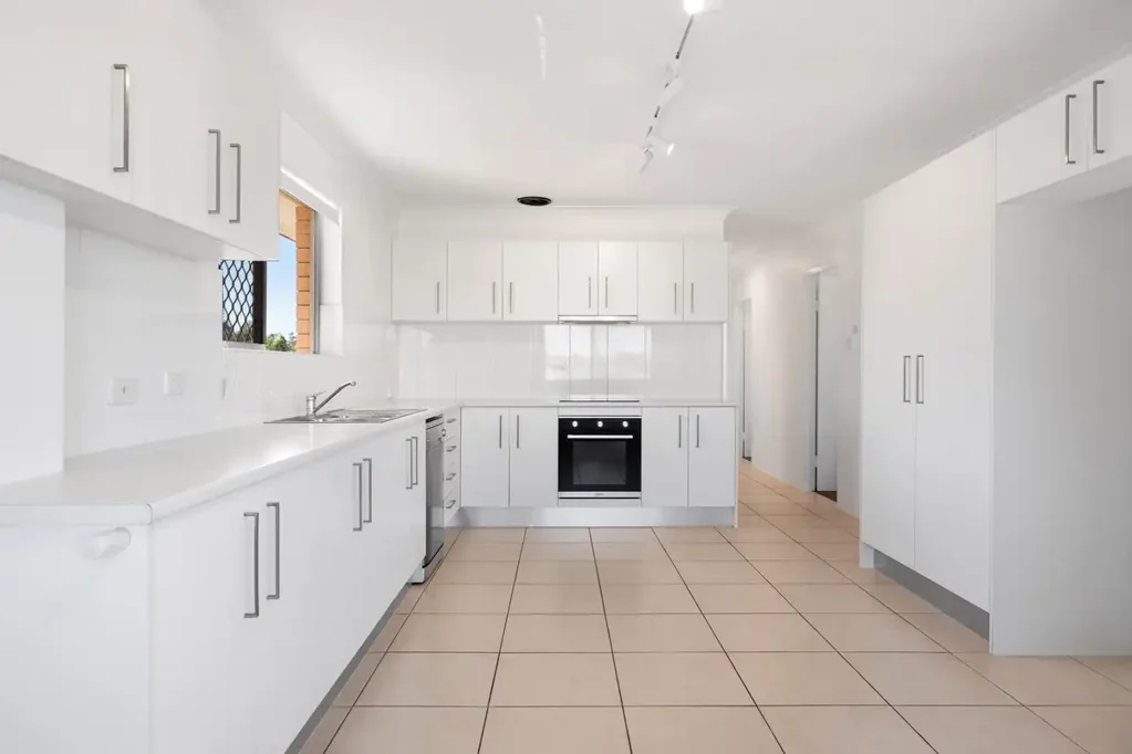 Spacious and Light Filled Apartment