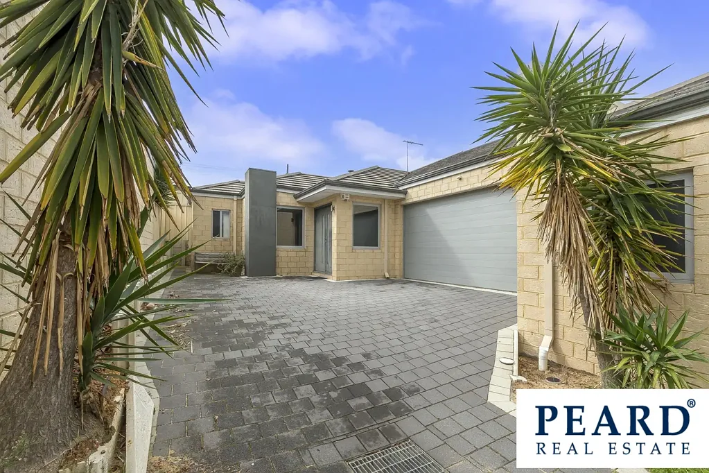 Spacious 3 Bed with Double Garage & Secure Access