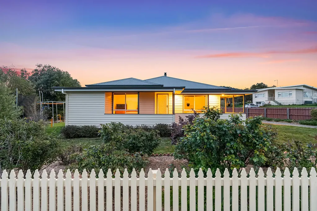 Cambridge 3Kwarto Renovated 1950s home on expansive acreage
