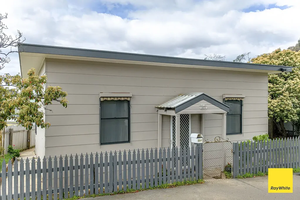 25 Caldwells Road, Eaglehawk, VIC 3556