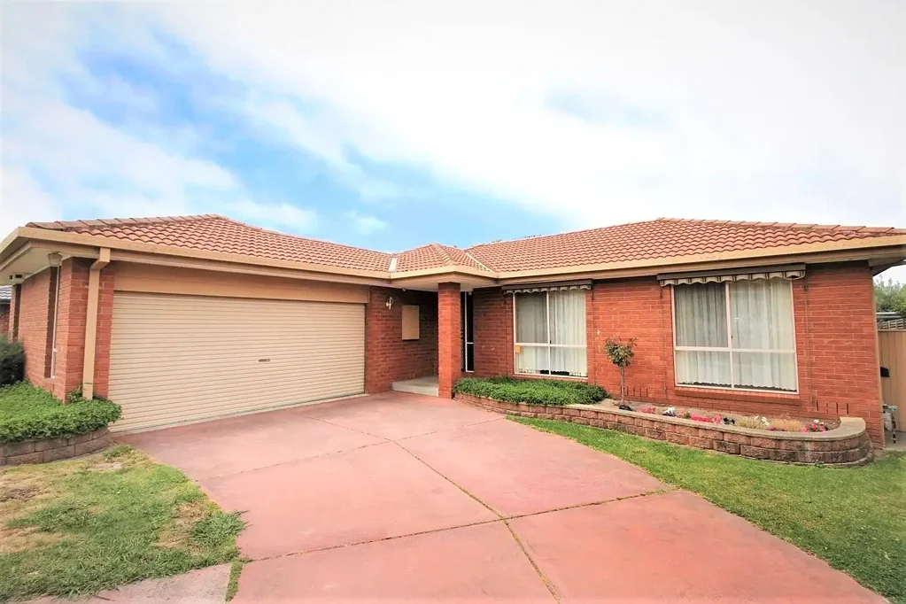 Spacious 4 Bedroom Home in a Prime Location