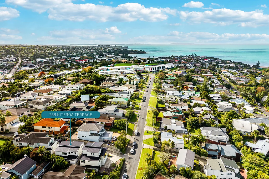 Rothesay Bay 3Moenga Modern Elevated Living- Low-Maintenance Lifestyle