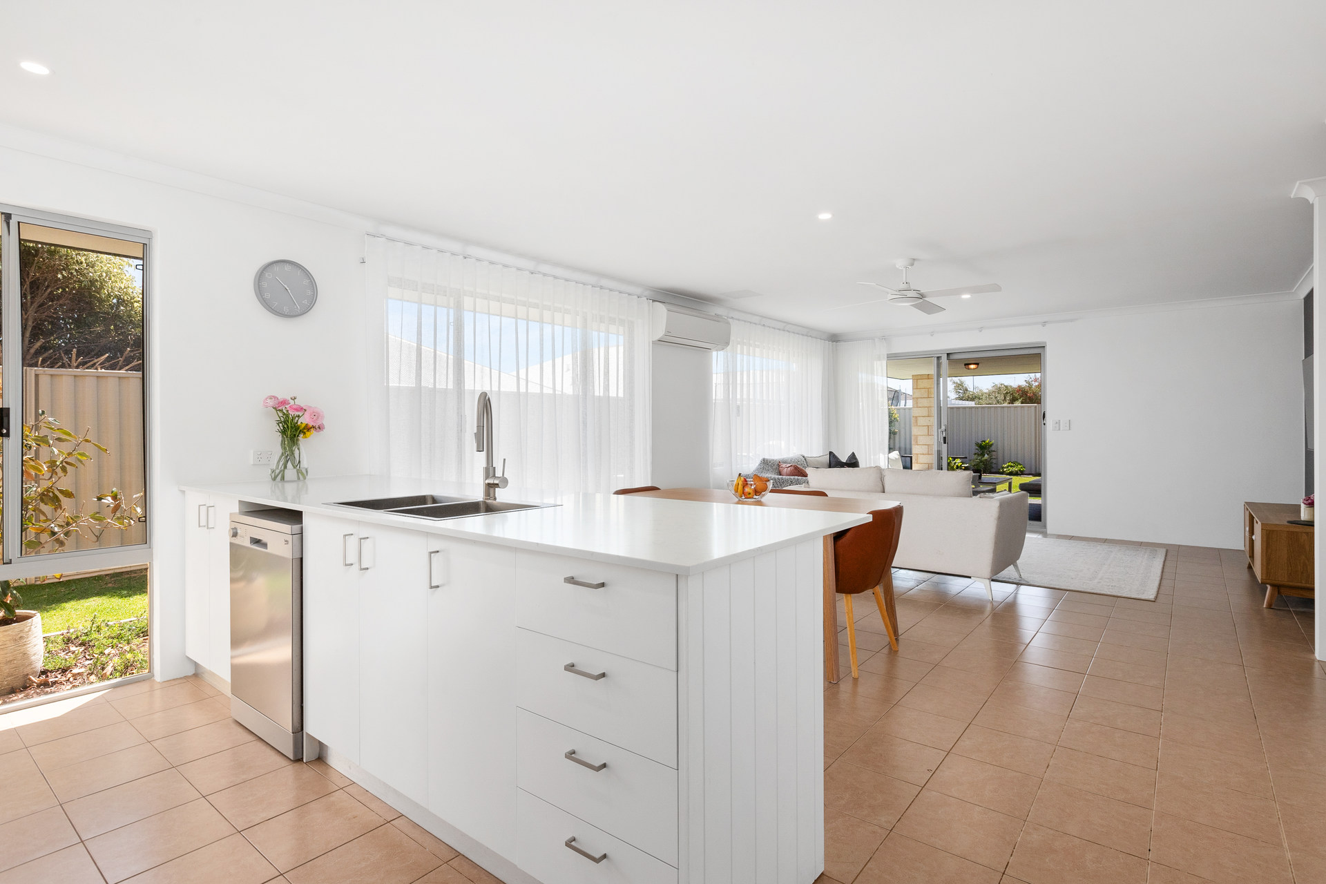 72 COTTESLOE CR, SECRET HARBOUR WA 6173, 0房, 0浴, House