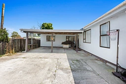 2/268 Porchester Road, Takanini