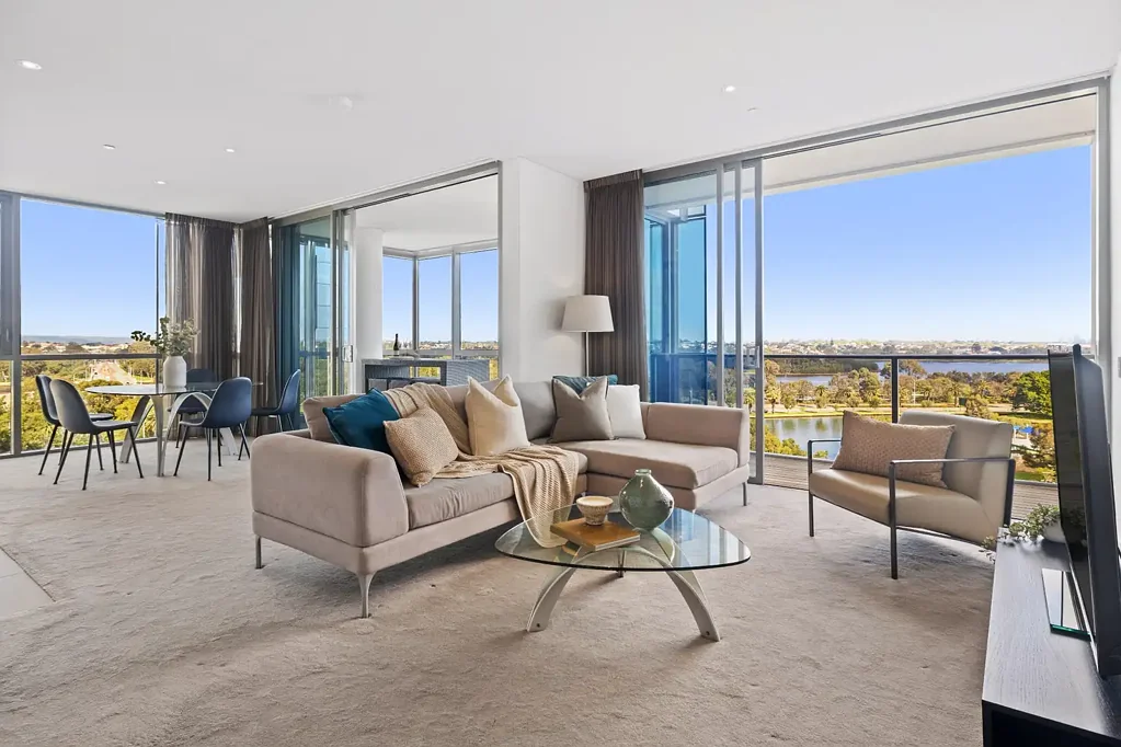 East Perth 2 Bedroom European Lifestyle with Panoramic Views!