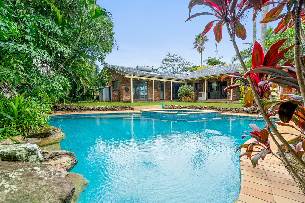 12 Coolabah Court, Banora Point, NSW 2486