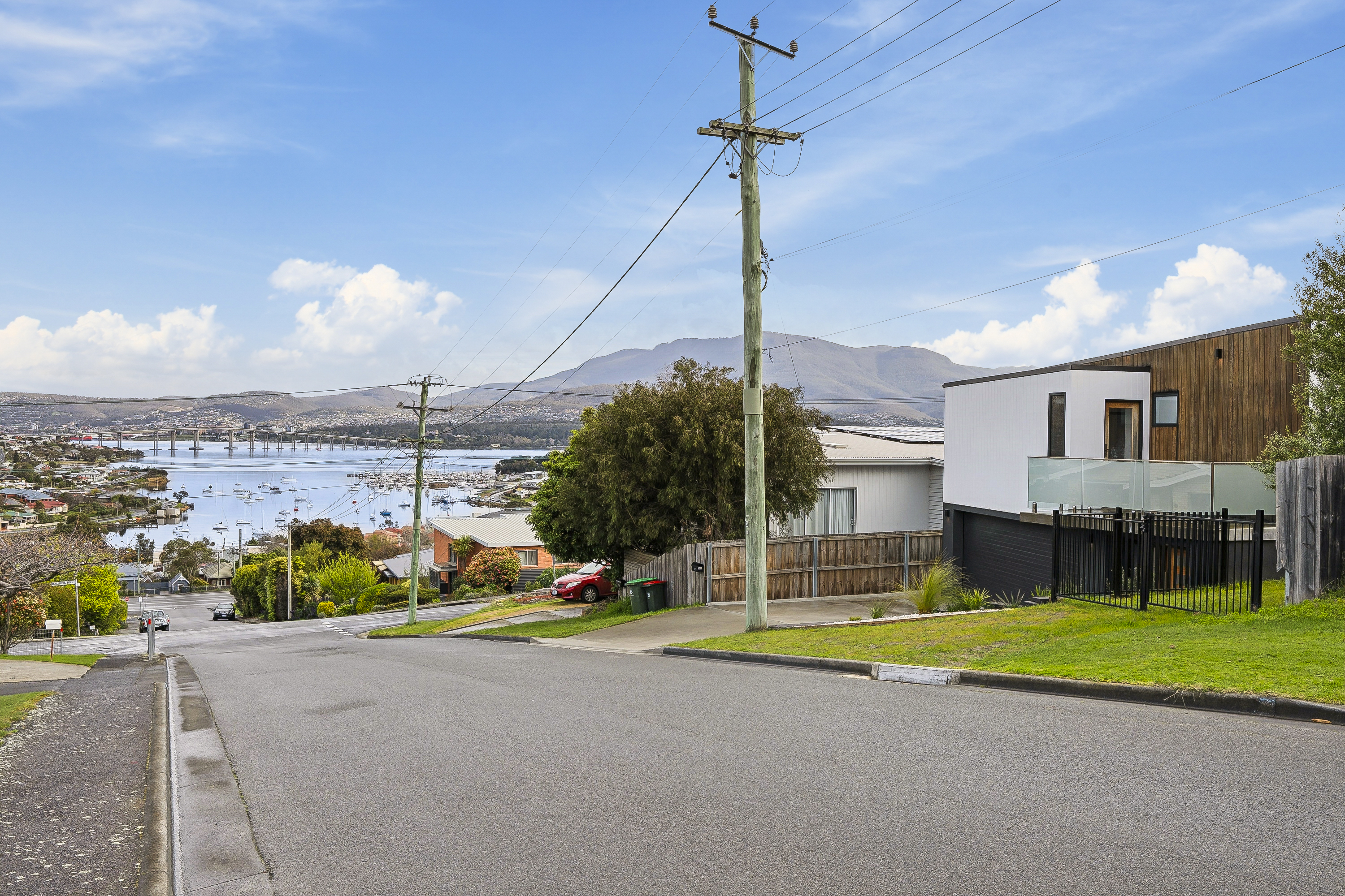 10B BOATTA RD, LINDISFARNE TAS 7015, 0 Bedrooms, 0 Bathrooms, Townhouse