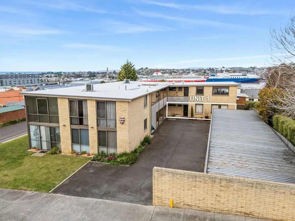 1/8 Fenton Street, Devonport, TAS 7310
