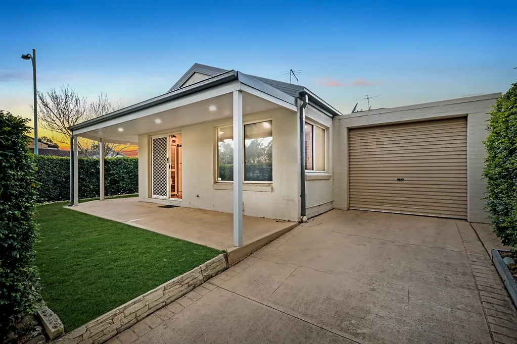 Parklea 2Moenga North-East Facing Corner Home with Parkside Living