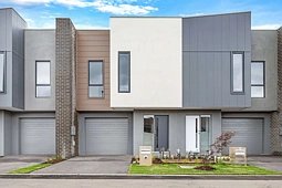 13 Tanzanite Circuit, Craigieburn