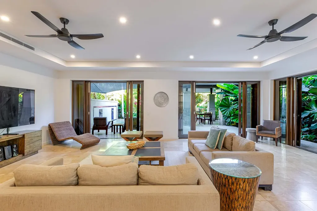 Port Douglas 3房  Escape to Paradise - Exclusive Beachfront Living