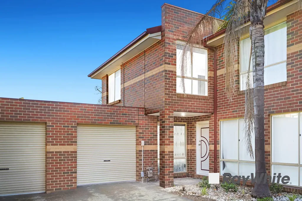 Dandenong 3ਬੈੱਡਰੂਮ Spacious, Stylish & Exceptionally Located