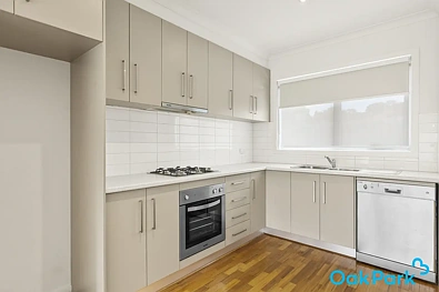 3/8 John Street, Oak Park, VIC 3046, 2房, 1浴, Townhouse