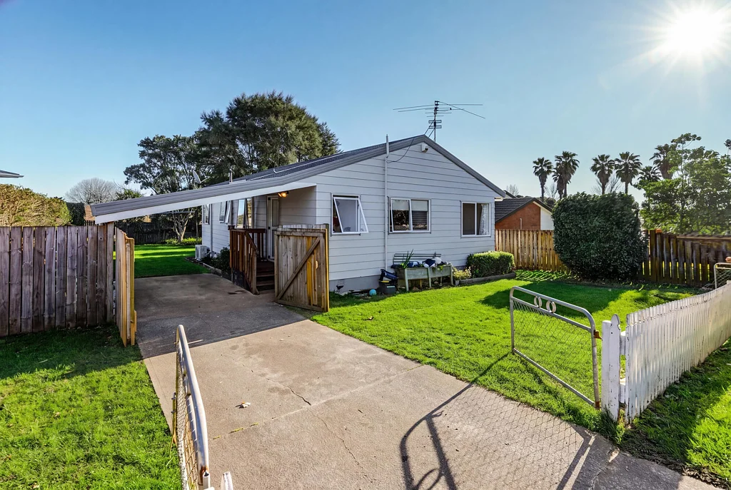 Weymouth 3Phòng ngủ First Home with Future Gains!