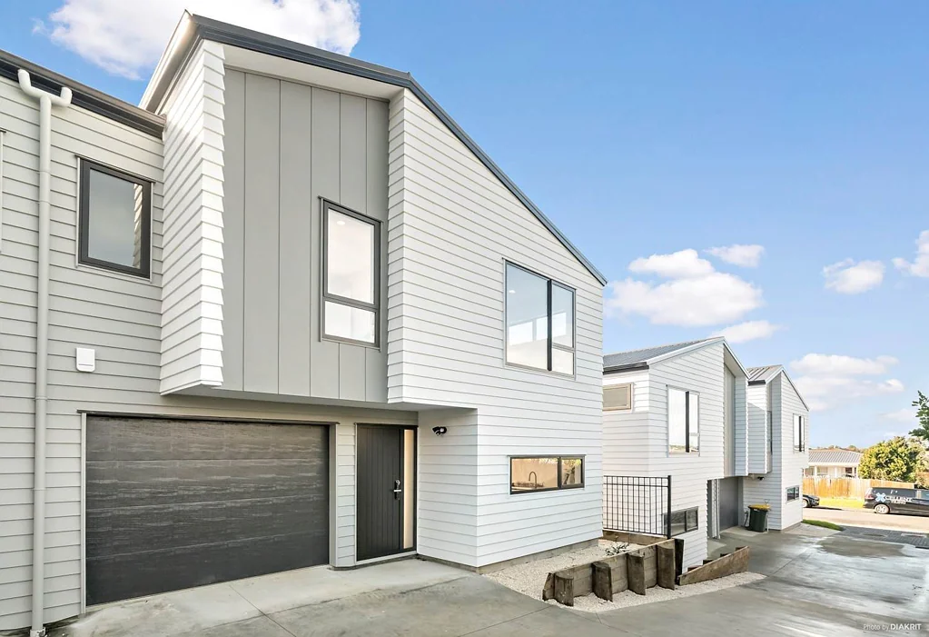 New-Build 4 Bedroom Townhouse