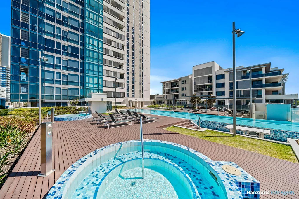 East Perth 3Kwarto Move-In Ready: Luxurious Apartment in a Prime Location