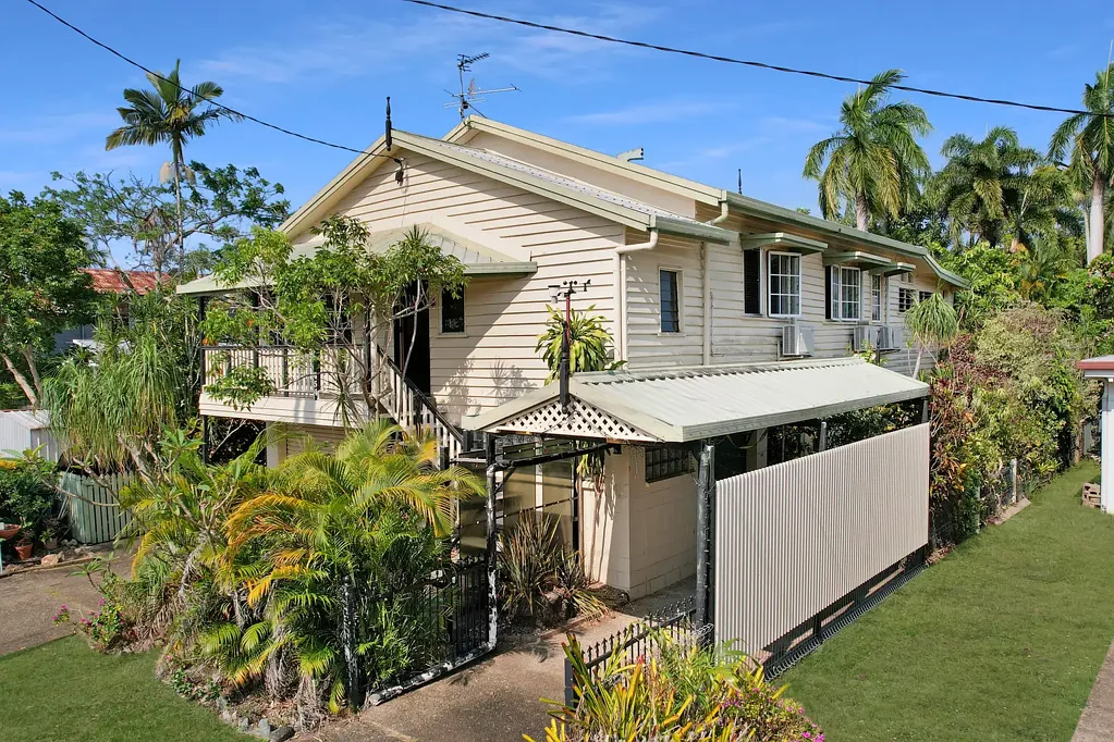 Yorkeys Knob 4Kwarto TROPICAL QUEENSLANDER | Yorkeys Knob