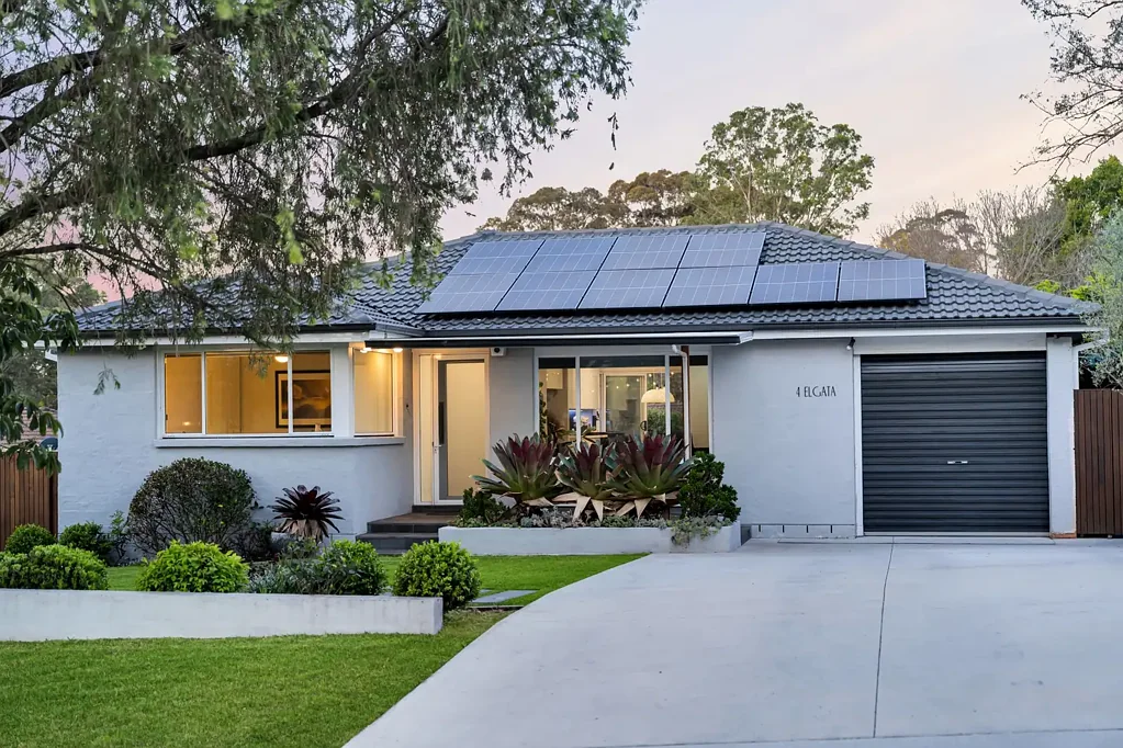 4 Elgata Crescent, Bradbury, NSW 2560
