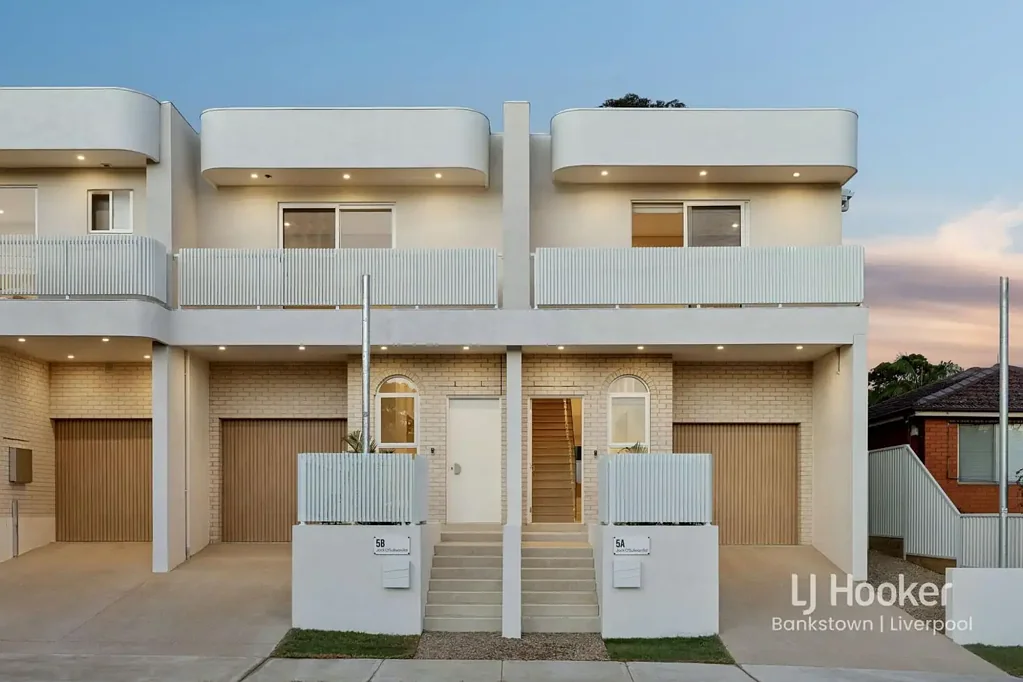 Moorebank 5房 独树一帜的现代奢华，兼具空间、风格与精致 Contemporary Luxury in a Class of Its Own with Space, Style and Sophistication