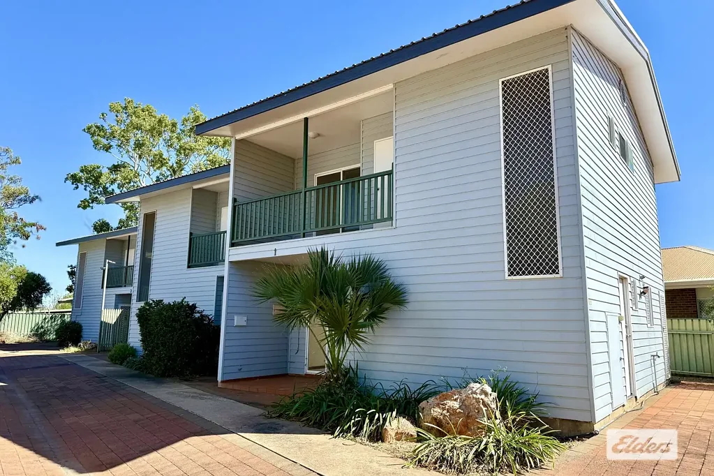 Stylish Townhouse in a Secure Complex!