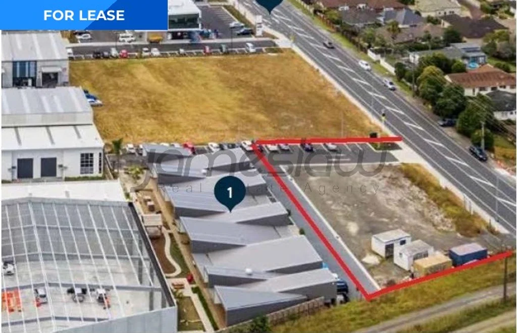 Hobsonville 2,184m2 ROAD FRONT YARD SPACE FOR LEASE