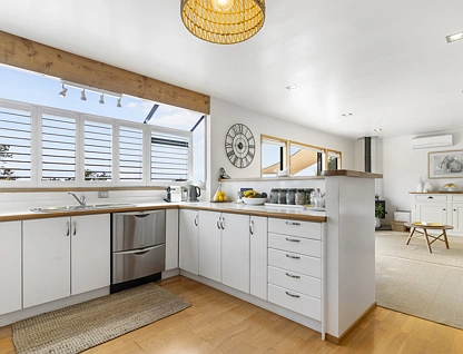 15 Monet Grove, West Harbour, Waitakere City, 3 Schlafzimmer, 2 Badezimmer, House