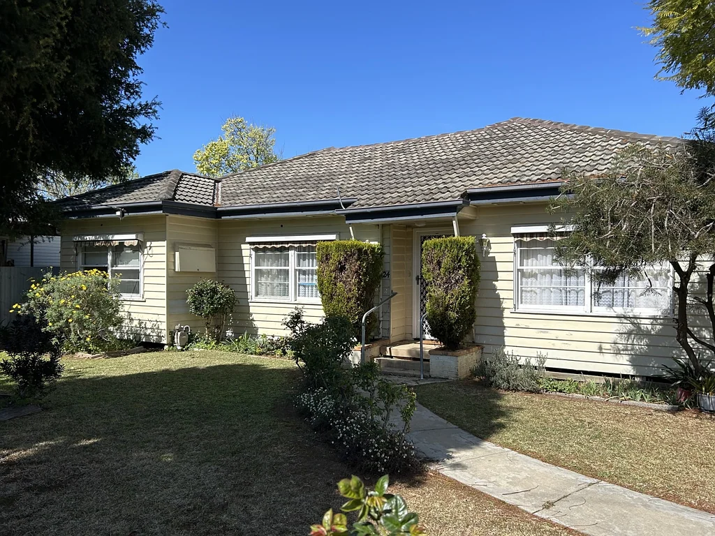 24 McCarthy Avenue, Numurkah, VIC 3636