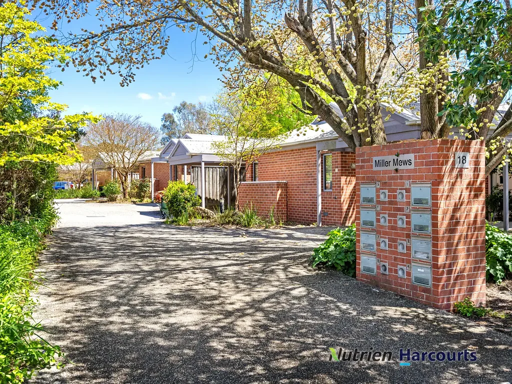 Yea 2房  Low-Maintenance Living in Prime Yea Location - 2-Bedroom Unit in 'Miller Mews'