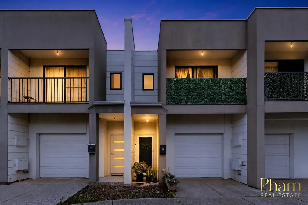 Blakeview 2બેડરૂમ Contemporary Townhouse Living in the Heart of Blakeview
