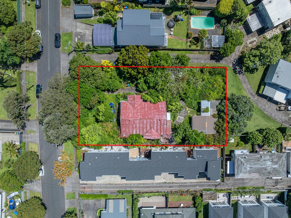 Onehunga Don't miss this hidden gem opportunity!