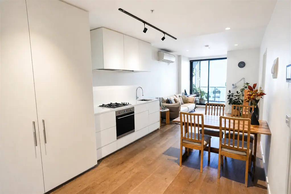 West Melbourne 2બેડરૂમ Sky-High Living with Stunning Sunsets & a Warm Homely Feel