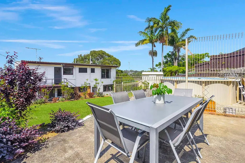 19 Dumbarton Place, Engadine, NSW 2233