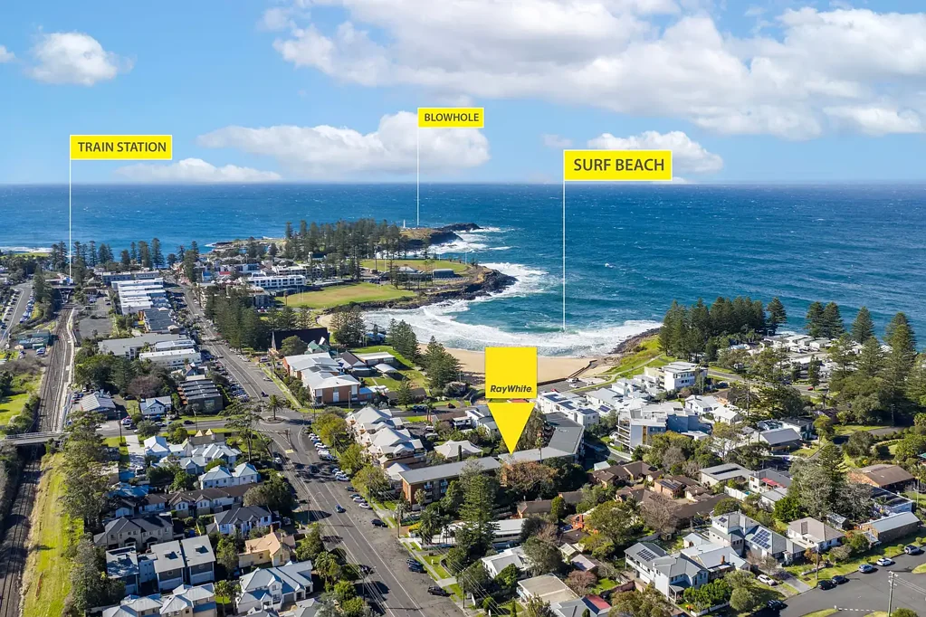 Kiama 2 Bedroom Modern Coastal Apartment in Prime Beachside Locale
