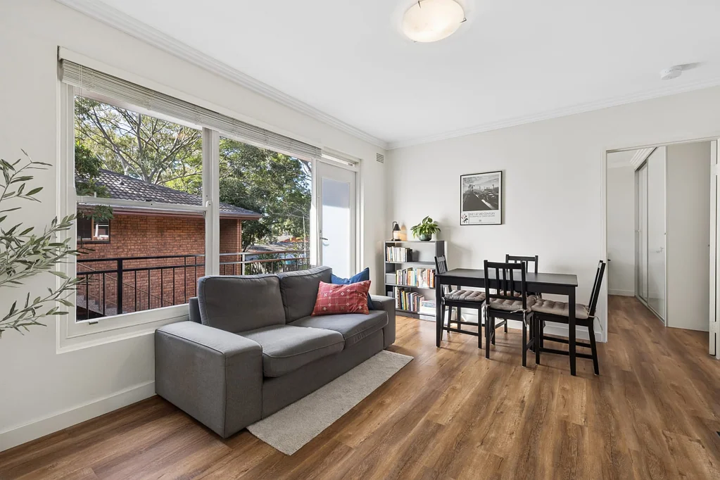 Ashfield 1房 翻新公寓，位于宁静后方 - 随时入住 Renovated Apartment in a Peaceful Rear Position - Ready to Move In