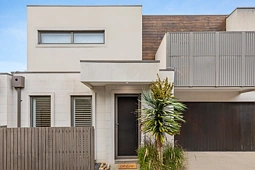 3/42 Highett Road, Hampton