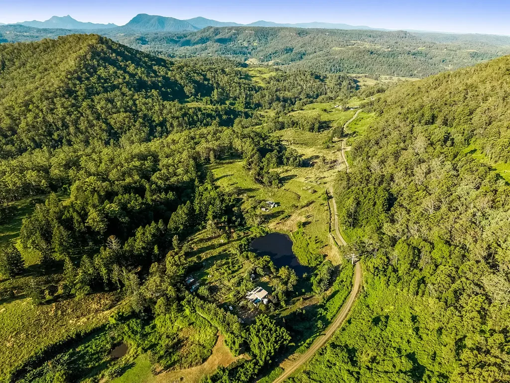 Larnook Peaceful Off-Grid Living