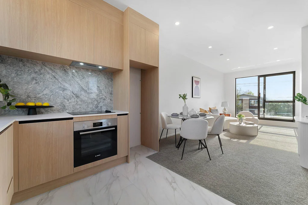 Te Atatu South 3Zimmer Freehold Living with Rare Extra Parking