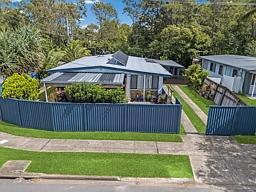 1 Rainbow Street, Deception Bay
