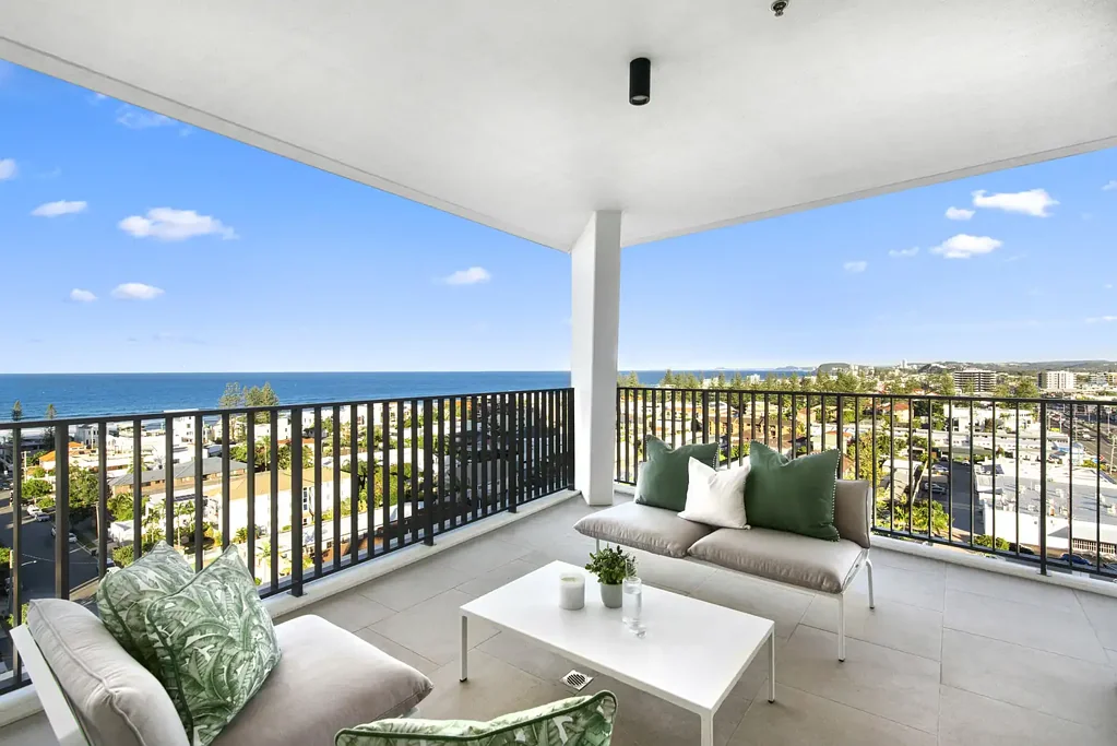 Priceless Views to Burleigh & Beyond!