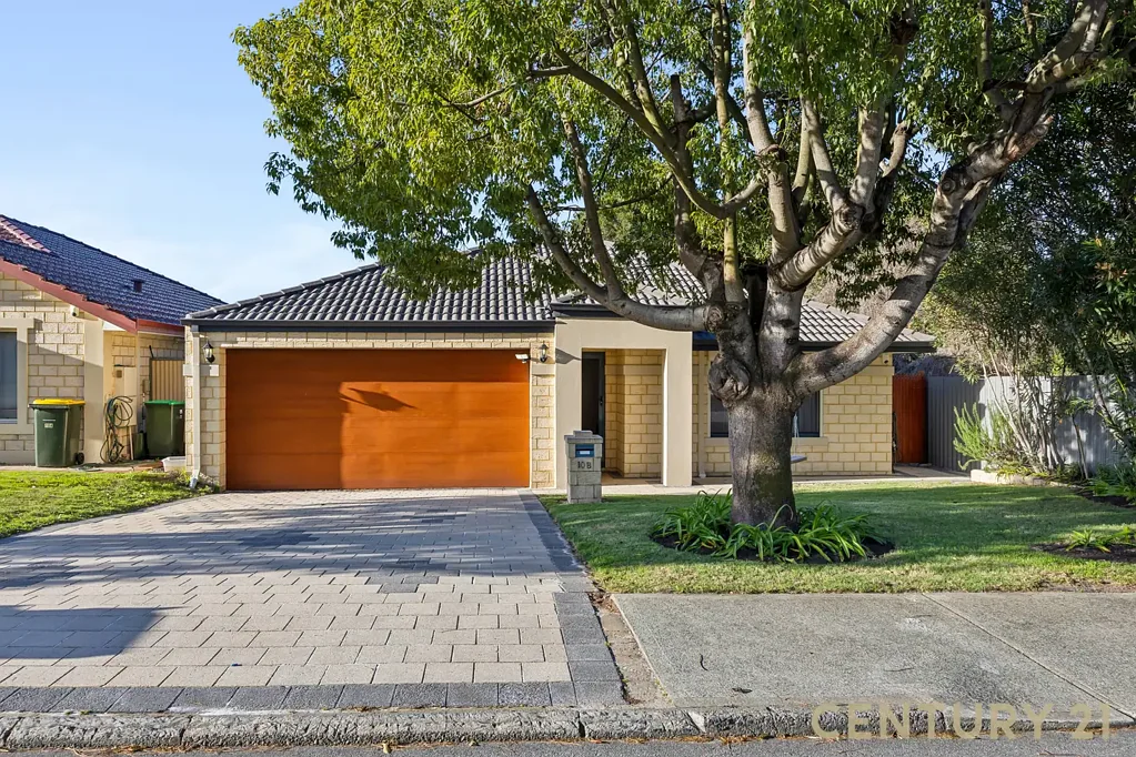 Carlisle 3房  RENOVATED 3 BED, 2 BATH HOME WITH PERFECT STREET FRONT POSITIONING!!