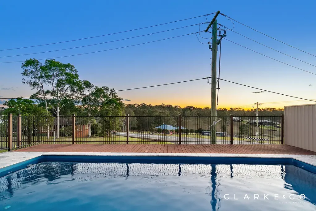 Largs 4Kwarto A STYLISH FAMILY HAVEN WITH AN IMPRESSIVE OUTDOOR RETREAT!