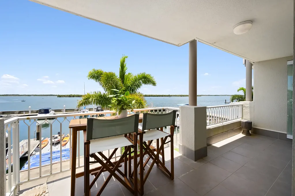 Hollywell 3침실 Waterfront Villa with 30ft Marina Berth | Port Meirion  
** All Offers will be considered **