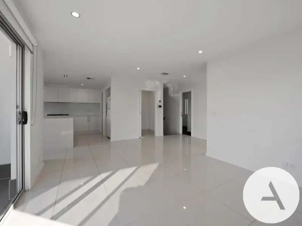 Prime Location – Steps Away from the Light Rail | Dual Occupancy Opportunity