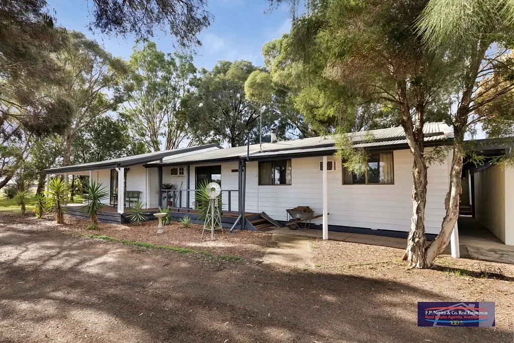 Newbridge 3房  Family living with outstanding equine infrastructure