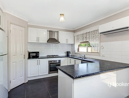 2 James Close, Kilmore, VIC 3764, 3 Kuwarto, 2 Banyo, House