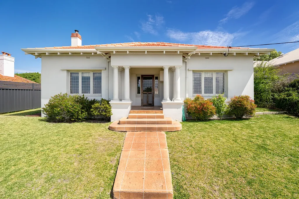 32 Tuart Street, Bunbury, WA 6230