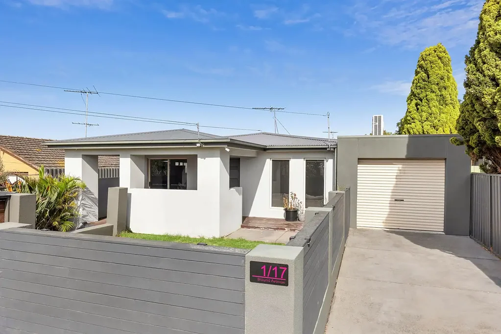 Bell Post Hill 3Moenga Comfortable Living with Everyday Convenience
