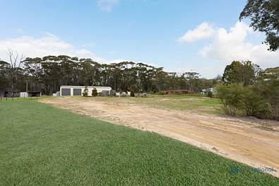 Hill Top Exclusive 4.96 Acres & Huge Shed
