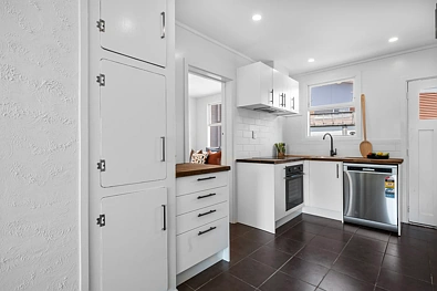 Beautifully renovated two-bedroom middle unit